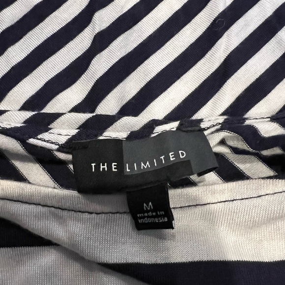 The Limited Women’s Shirt Size Medium - Picture 2 of 4